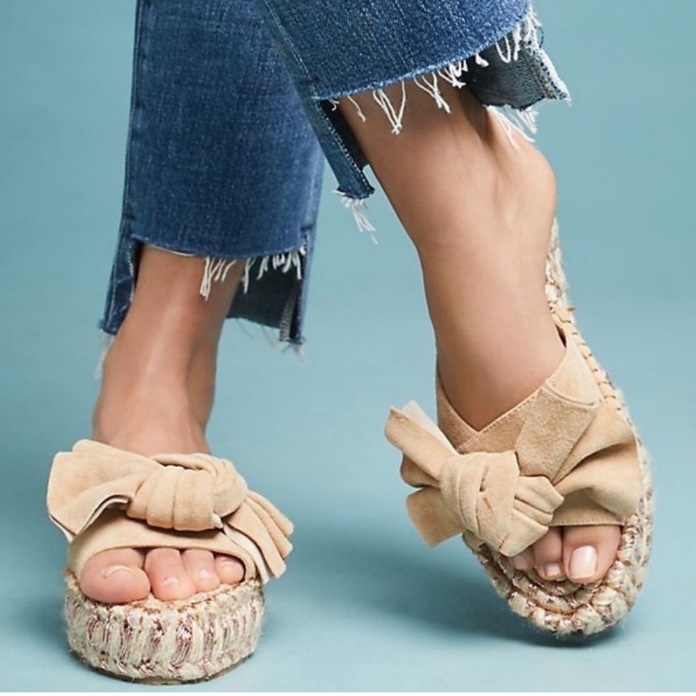 J/SLIDES NEW Bow Sandals Shoes - beige suede - size 8.5